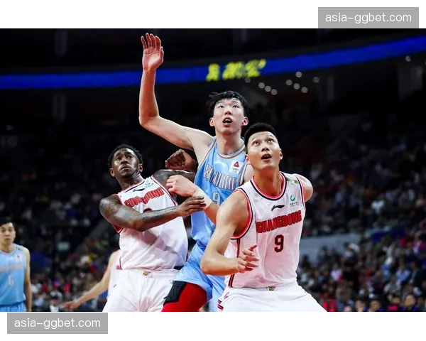 广州93-76客场击败广东，年轻阵容反客为主掌控局面